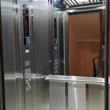 アパート Sara Centar