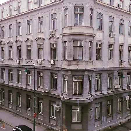 Apartment Sara Centar *