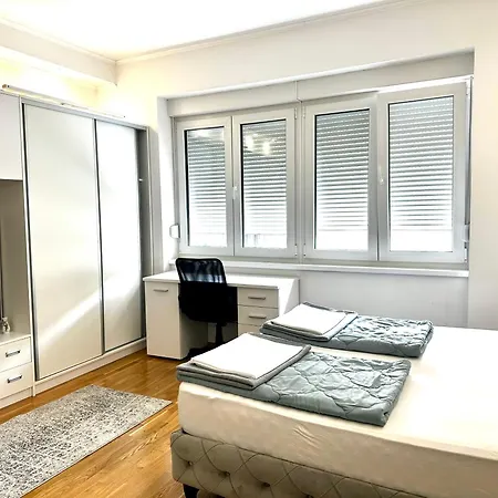 דירה Sara Centar