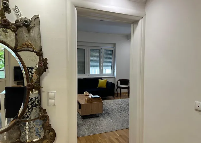 アパート Sara Centar